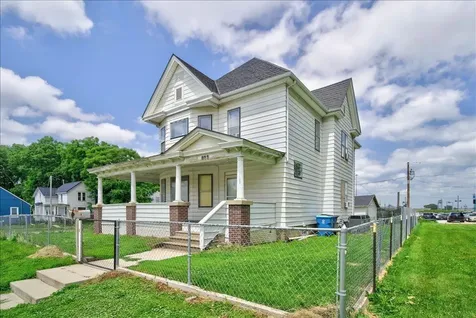 803 Randolph Street Waterloo IA 50702