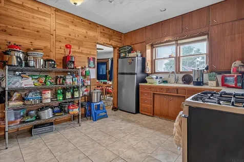 803 Randolph Street Waterloo IA 50702