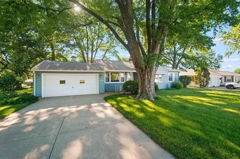 3314 Scenic Drive Cedar Falls IA 50613