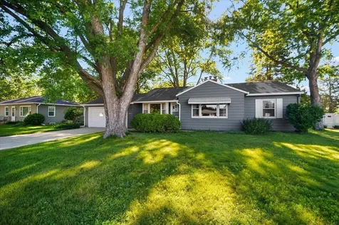 3314 Scenic Drive Cedar Falls IA 50613