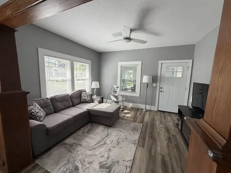 921 Leavitt Street Waterloo IA 50702