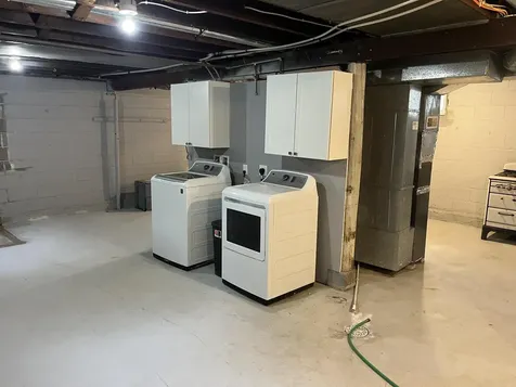 921 Leavitt Street Waterloo IA 50702