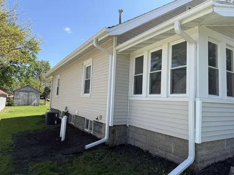 921 Leavitt Street Waterloo IA 50702