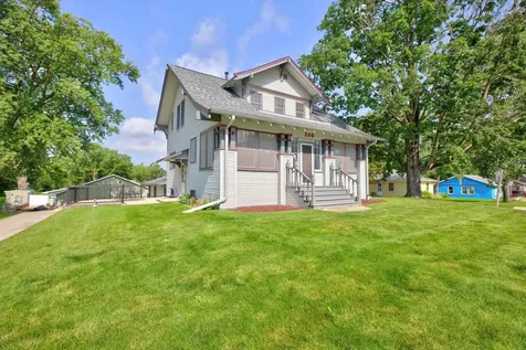 206 S Hackett Road Waterloo IA 50701