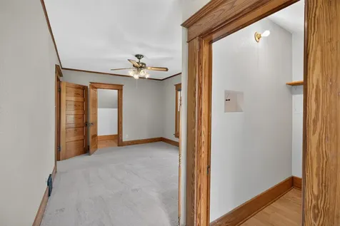 206 S Hackett Road Waterloo IA 50701