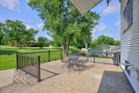 206 S Hackett Road Waterloo IA 50701