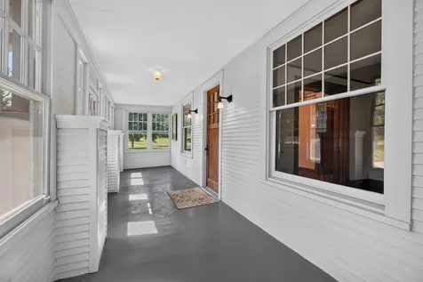 206 S Hackett Road Waterloo IA 50701