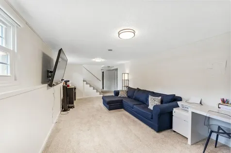 2304 NW 3rd Avenue Waverly IA 50677