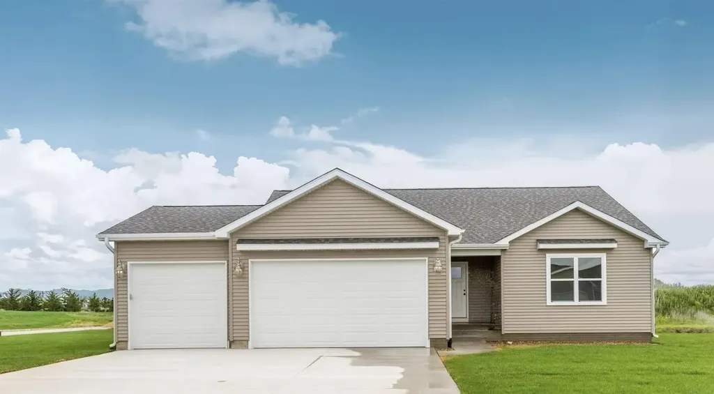 4005 Broomfield Drive Cedar Falls IA 50613