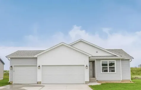 3927 Broomfield Drive Cedar Falls IA 50613