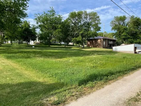 511 8th Street Traer IA 50675