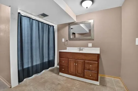 216 Hartman Avenue Waterloo IA 50701
