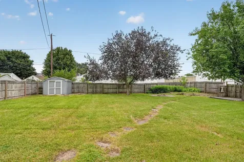 216 Hartman Avenue Waterloo IA 50701