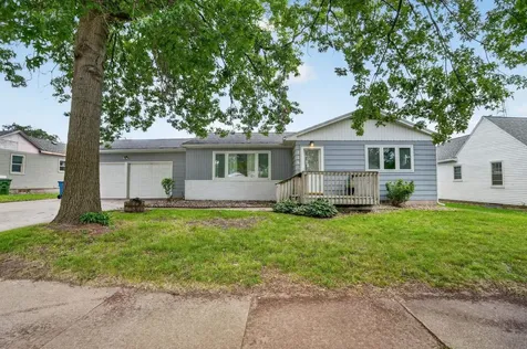 216 Hartman Avenue Waterloo IA 50701