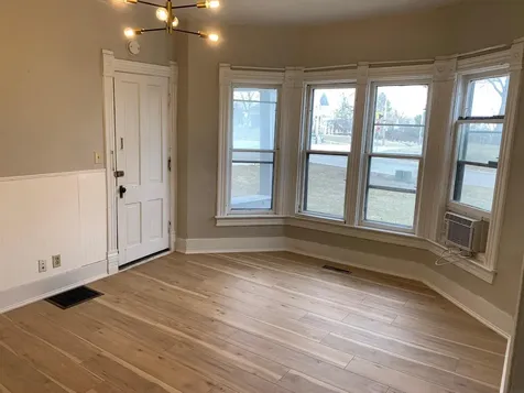 706 W 12th Street Cedar Falls IA 50613