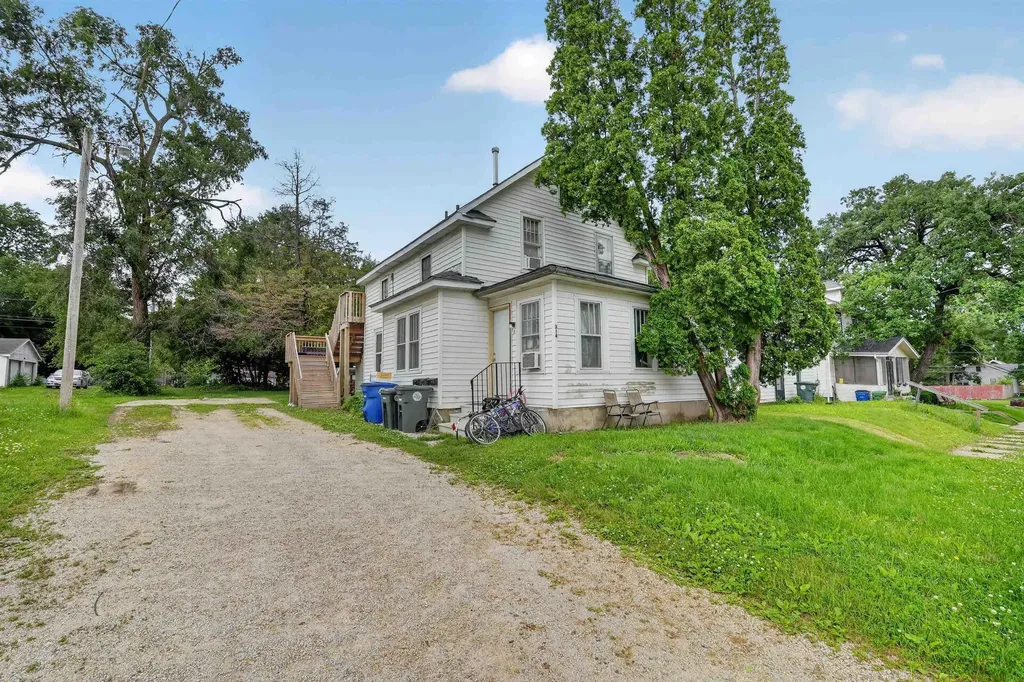 314 Lester Street Waterloo IA 50703