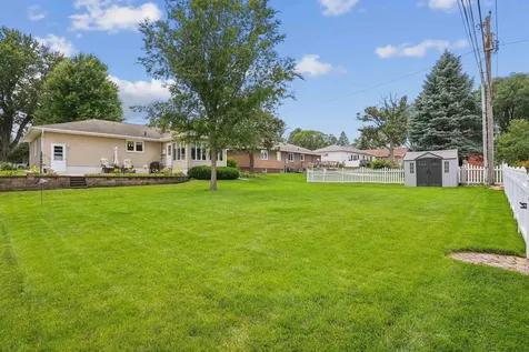 1515 W 8th Street Cedar Falls IA 50613