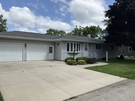 103 SE 4th Street West Union IA 52175