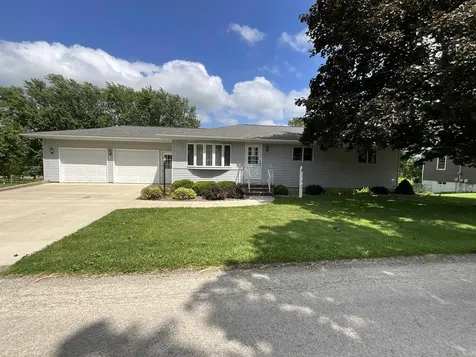 103 SE 4th Street West Union IA 52175