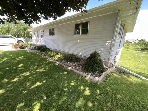 103 SE 4th Street West Union IA 52175