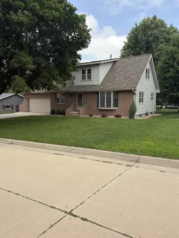 1200 NE 5th Street Independence IA 50644