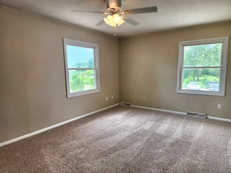 4864 Harmony Place Waterloo IA 50701