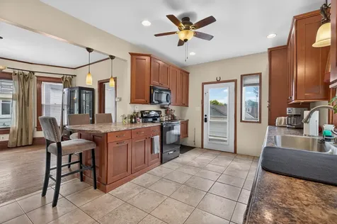 257 Hammond Avenue Waterloo IA 50702
