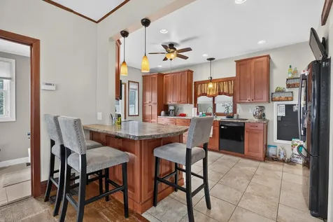 257 Hammond Avenue Waterloo IA 50702