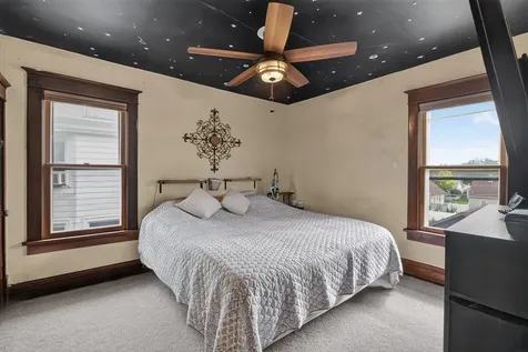257 Hammond Avenue Waterloo IA 50702