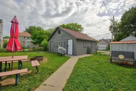 257 Hammond Avenue Waterloo IA 50702