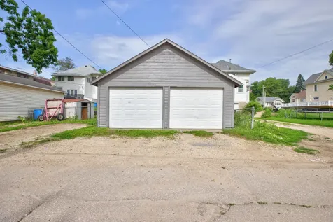 257 Hammond Avenue Waterloo IA 50702