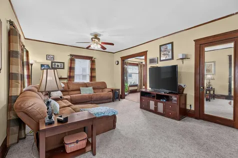 257 Hammond Avenue Waterloo IA 50702