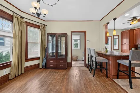 257 Hammond Avenue Waterloo IA 50702