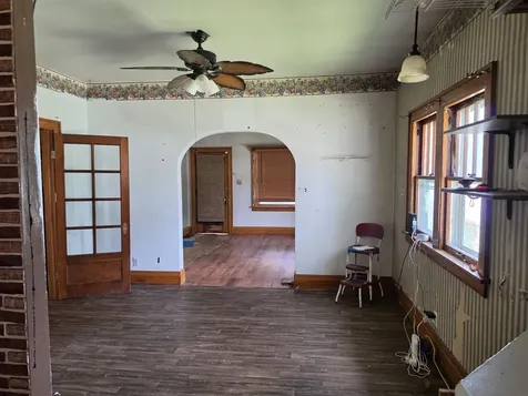 822 Broadway Street Waterloo IA 50703