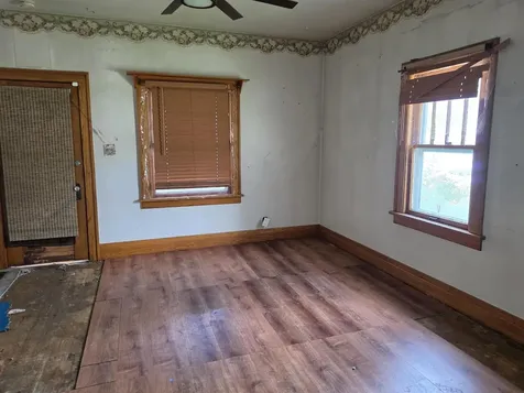 822 Broadway Street Waterloo IA 50703