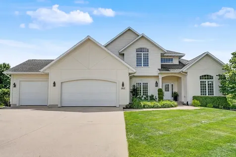 2613 Country Meadow Lane Cedar Falls IA 50613