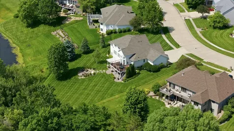 2613 Country Meadow Lane Cedar Falls IA 50613