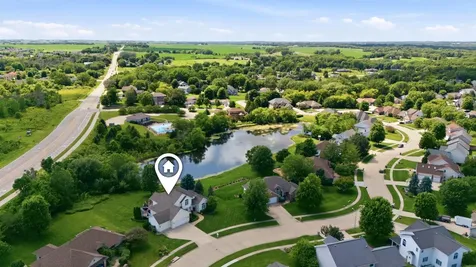 2613 Country Meadow Lane Cedar Falls IA 50613
