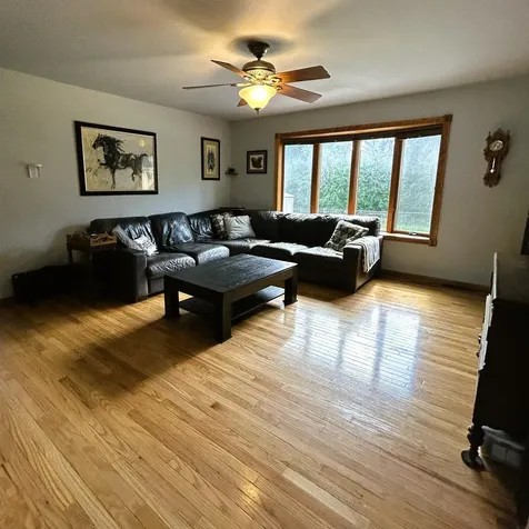 306 Park Avenue Charles City IA 50616
