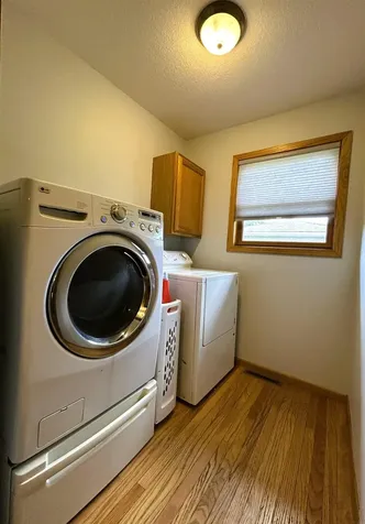 306 Park Avenue Charles City IA 50616