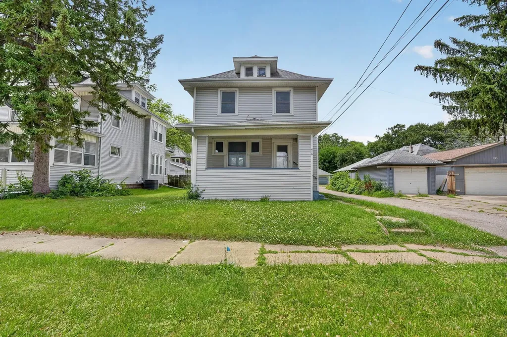 616 Kimball Avenue Waterloo IA 50701