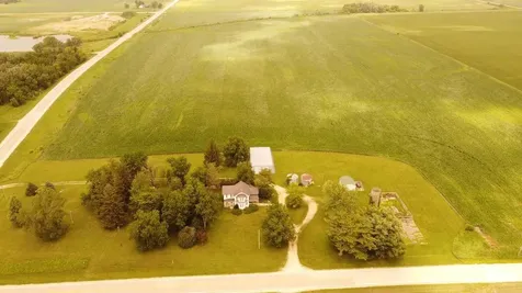 3211 120th Street Lamont IA 50650