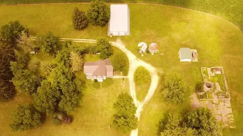3211 120th Street Lamont IA 50650