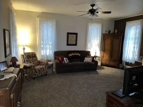 3211 120th Street Lamont IA 50650