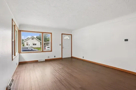 600 Evergreen Avenue Waterloo IA 50701