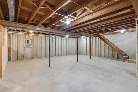 403 Maple Street Janesville IA 50647