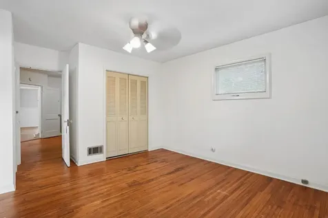 1016 W 2nd Street Cedar Falls IA 50613