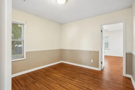 1016 W 2nd Street Cedar Falls IA 50613