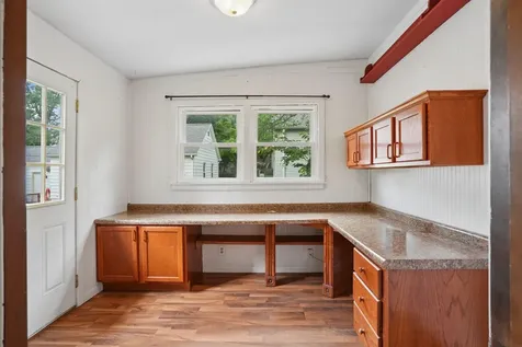 1016 W 2nd Street Cedar Falls IA 50613