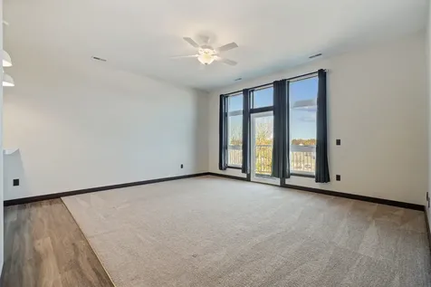 120 Twin Steeples Circle NE #307 Dyersville IA 52040